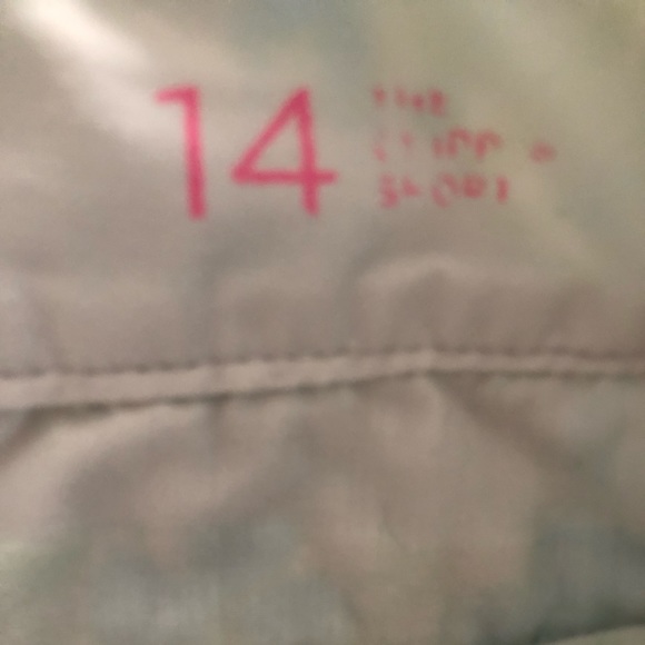 Lily Pulitzer Bermuda shorts - Picture 4 of 6